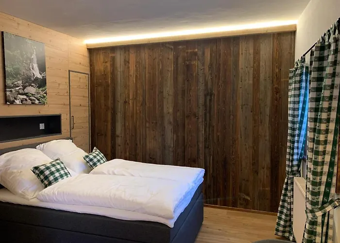 's Gasthaeusl * Kirchberg en Tyrol